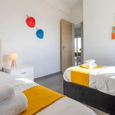 Apartment Emerald's 2-bedroom In Larnaca