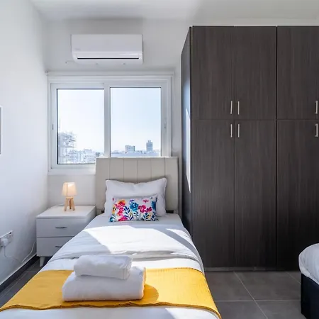 Emerald's 2-bedroom In * Larnaca