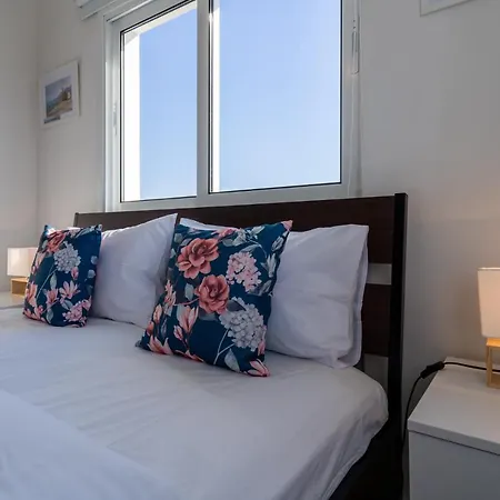 Апартаменты Emerald's 2-bedroom In *