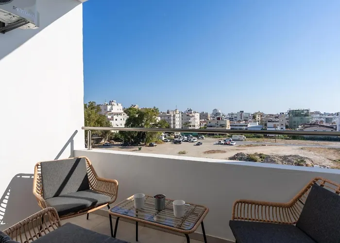 Διαμέρισμα Emerald's 2-bedroom In *