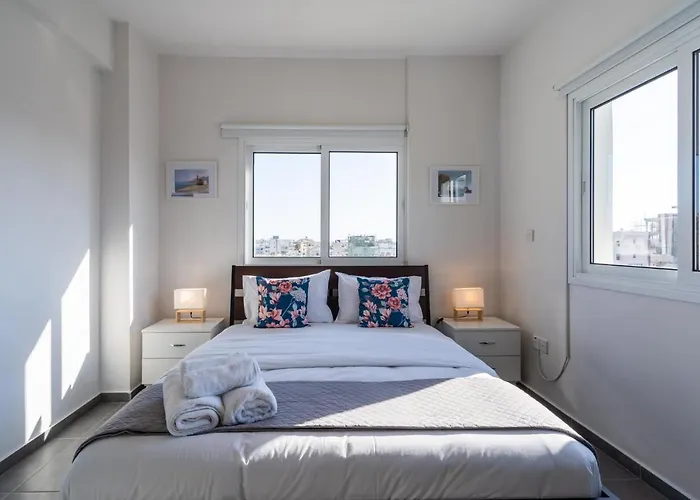 Διαμέρισμα Emerald's 2-bedroom In Λάρνακα