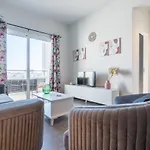 Emerald's 2-bedroom In * لارنكا