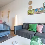 Emerald's 2-bedroom In شقة