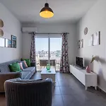 شقة Emerald's 2-bedroom In لارنكا
