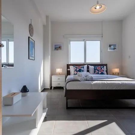 Apartment Emerald's 2-bedroom In *