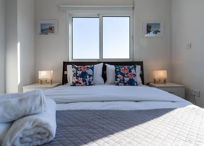 Emerald's 2-bedroom In