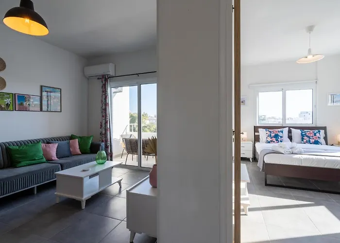 Emerald's 2-bedroom In Appartamento *