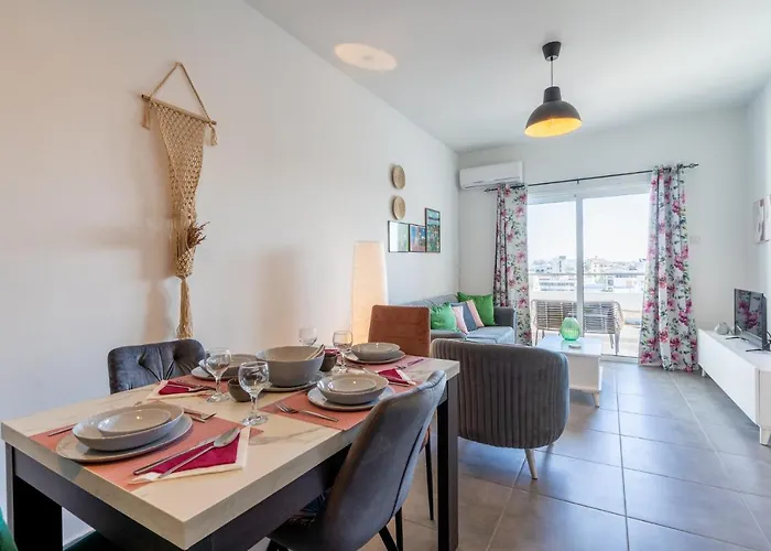 Emerald's 2-bedroom In